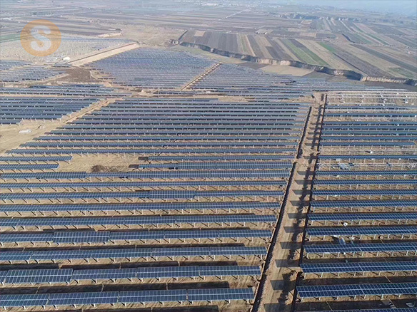 56.6MW！錦州陽(yáng)光能源喜獲國(guó)電投領(lǐng)跑獎(jiǎng)勵(lì)激勵(lì)基地專(zhuān)案訂單