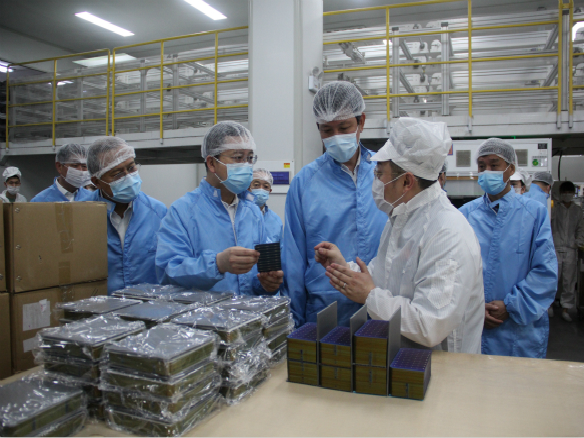 市委書(shū)記靳國(guó)衛(wèi)、市委副書(shū)記、代市長(zhǎng)王心宇到我司調(diào)研工作