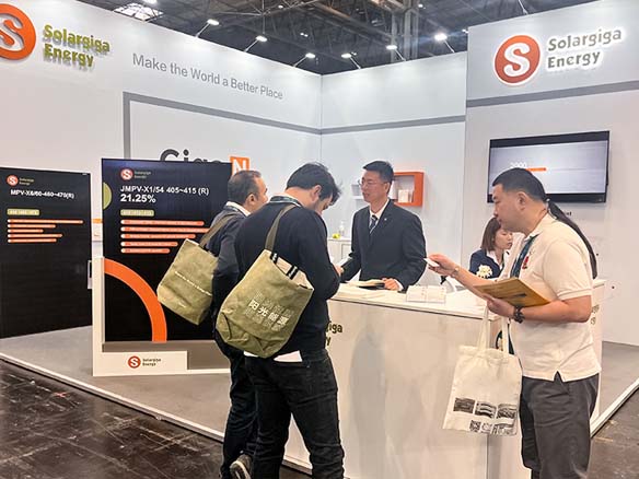 展會速遞 | 陽光能源攜Giga系列全黑組件登陸伯明翰！探索驅(qū)動英國能源轉(zhuǎn)型之路